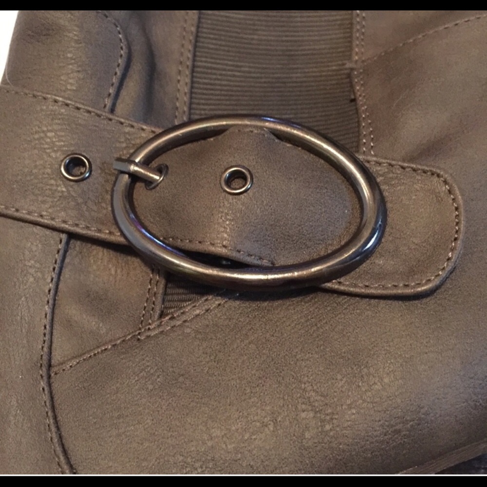 Aldo Boots - Picture 3 of 7